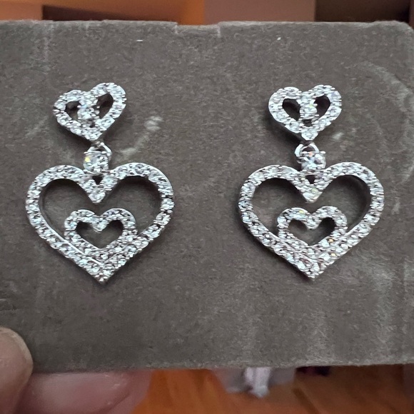 Elegant Silver Sparkling Heart Drop Earrings - Picture 2 of 3